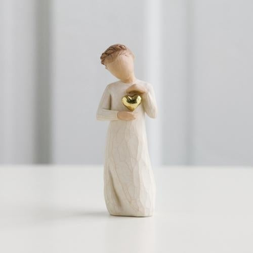 Keepsake figurine as a remembrance and love keepsake gift
