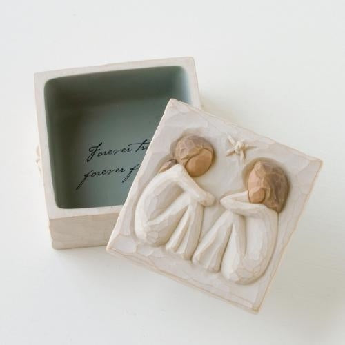 Friendship keepsake box as a meaningful gift for a cherished friend