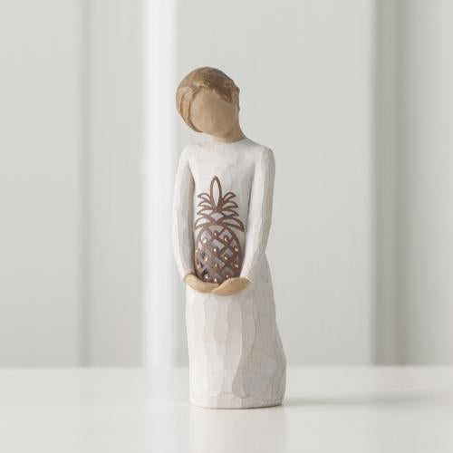 Gracious figurine as a hospitality and housewarming keepsake gift