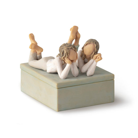 Forever Friends keepsake box as a best friend memory gift