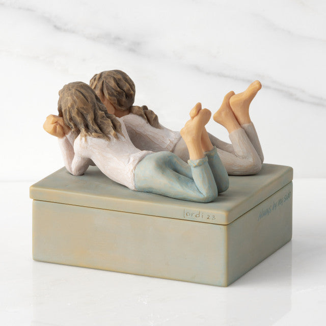 Forever Friends keepsake box as a best friend memory gift